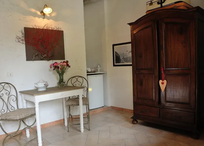 Couette-café Alba 3*