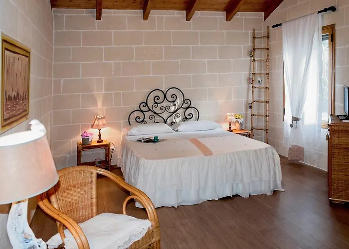 Couette-café Alba 3*