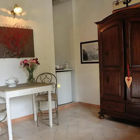 Bed and breakfast Alba 3*