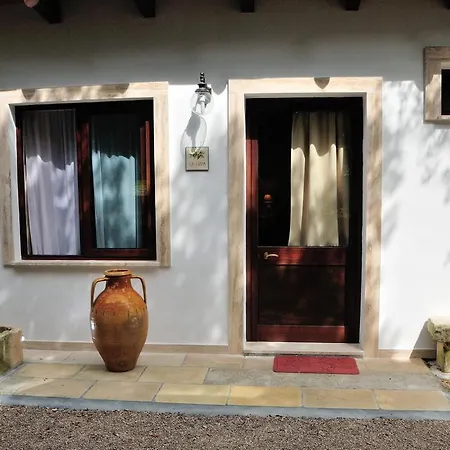 Bed and breakfast Alba 3*